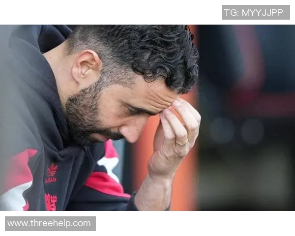 曼联半场换人真相曝光后防两名球员紧急离场阿莫林确认状态良好